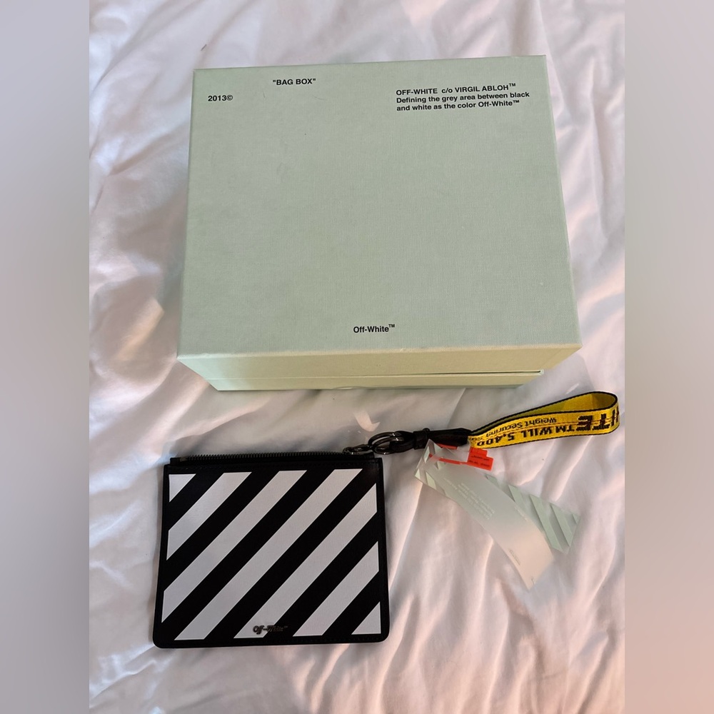 Off-White Diagonal Stripe Pouch/Wallet - image 3